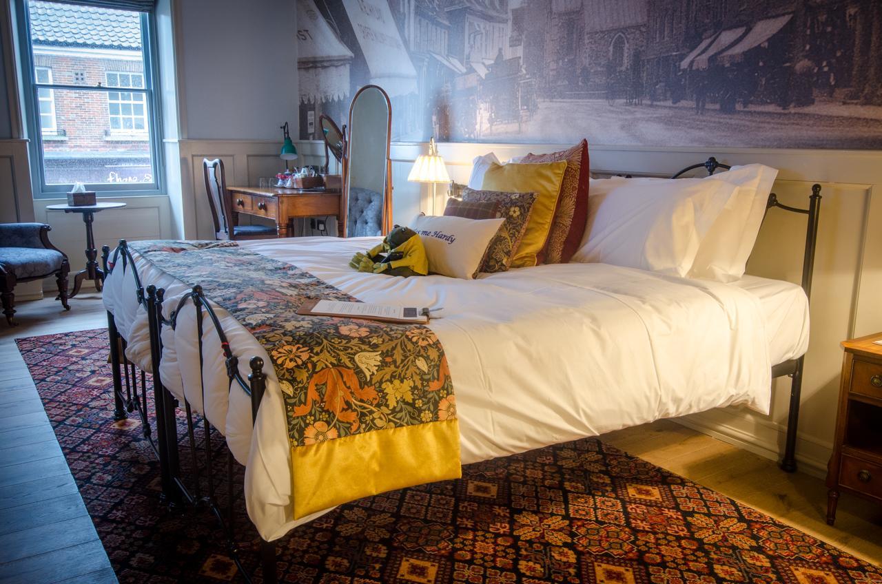 1777. At The Albion Estalagem 4*
